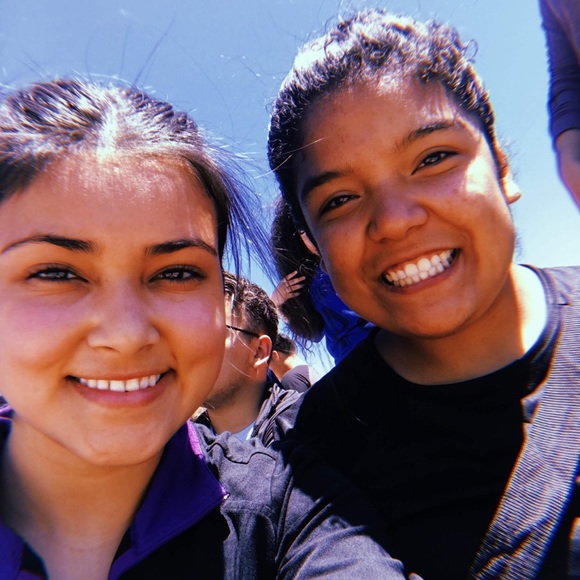 Meet Your Posher - Picture 2 of 9